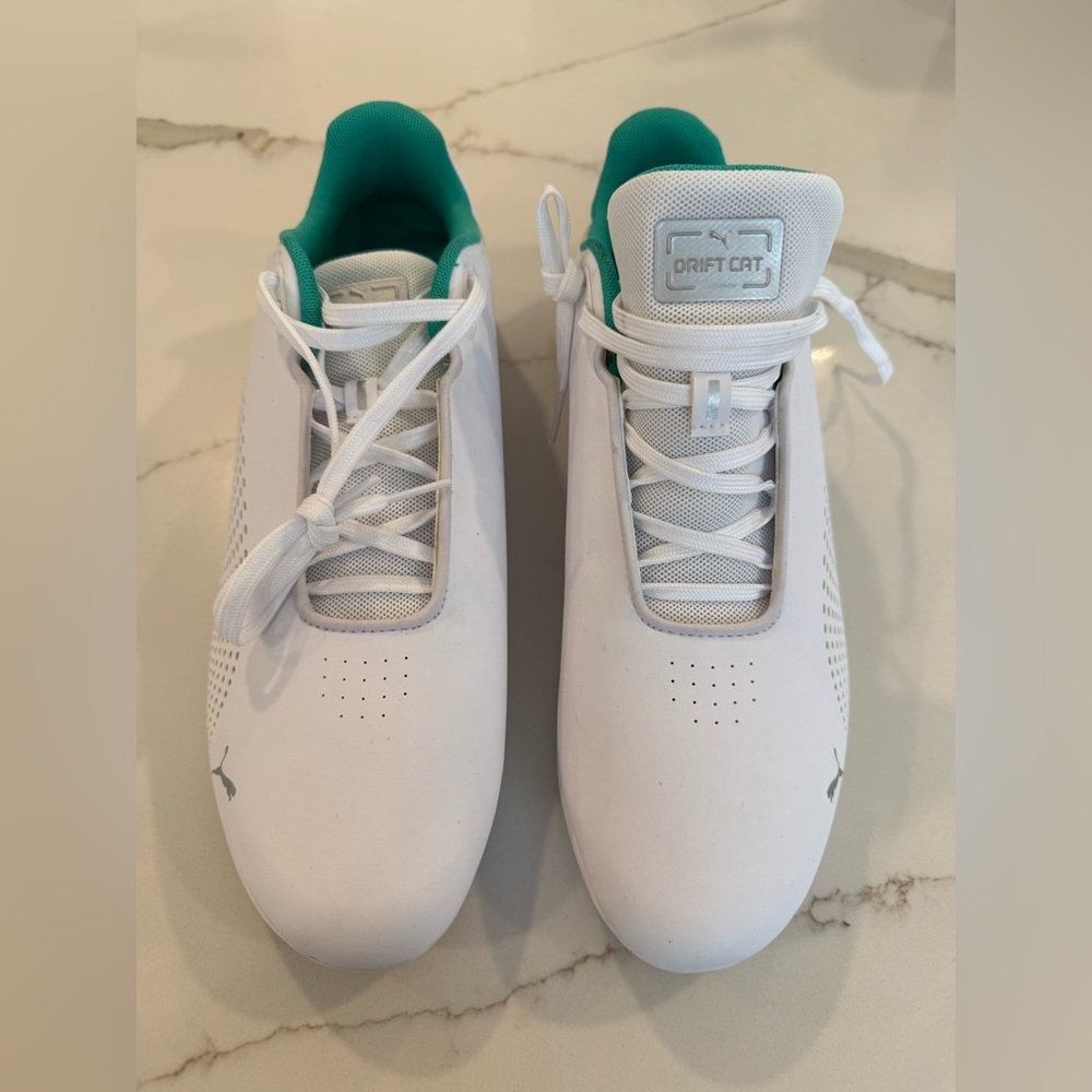 PUMA Mercedes Petronas F1 X Drift Cat Drift White & Teal Sneakers Size 11.5 NWOT